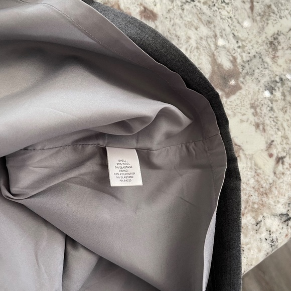 BR Wool Pencil Skirt - Picture 10 of 10